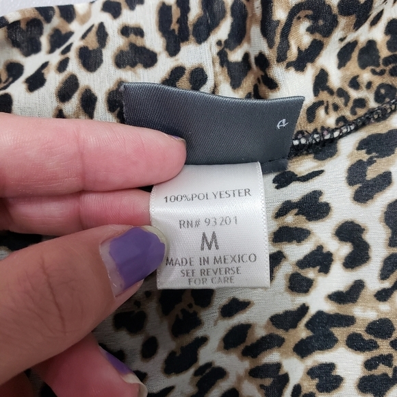 3/$15 dots sheer cheetah print top women's size medium - Picture 6 of 9